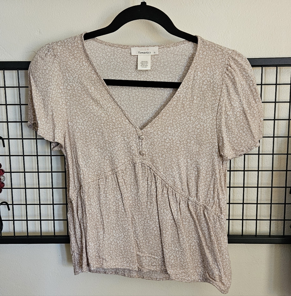 URBAN Romantics Beige Blouse with Pattern